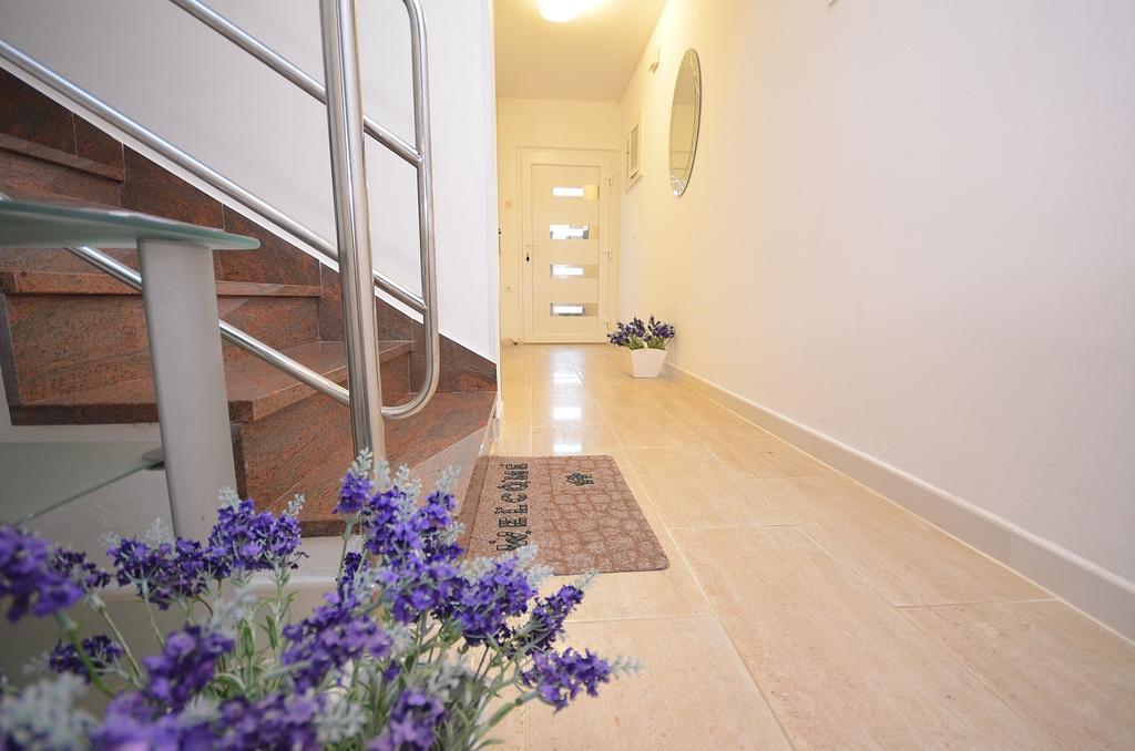 Apartments Miriam Srima Водице Экстерьер фото